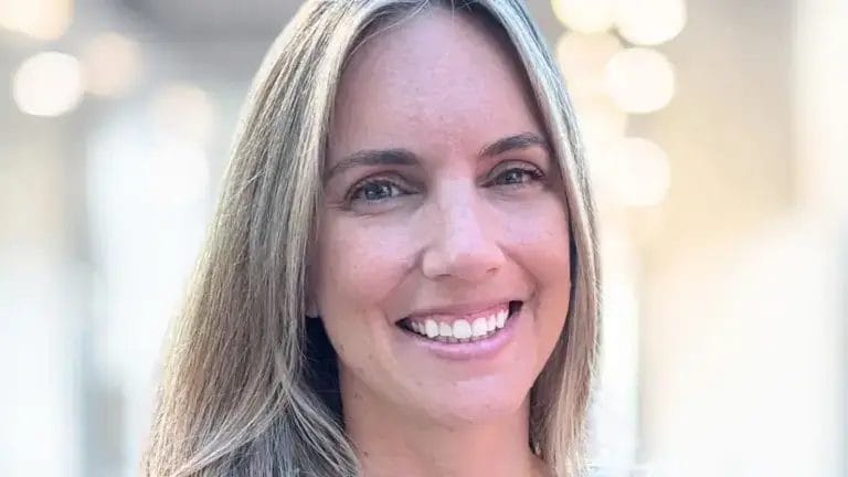 Emily Odio-Sutton’s print-on-demand Etsy shop brings in six figures per year.Emily Odio-Sutton